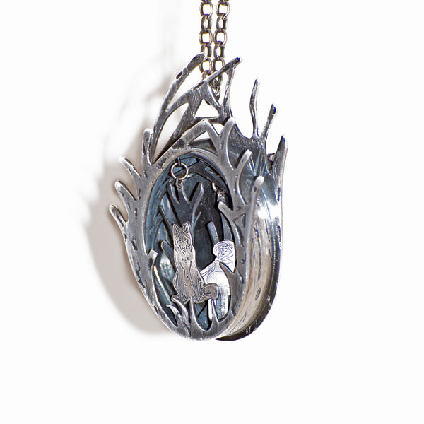 Sterling Silver Kinetic Necklace, Red Riding Hood And Wolf 01